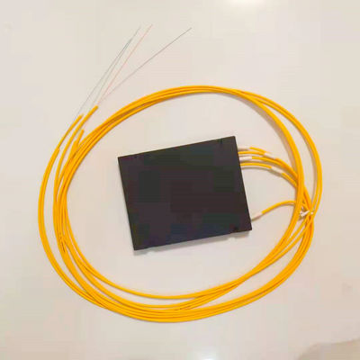 ABS صندوق نوع واحد وضع الألياف البصرية 1x4 PLC الفاصل بدون موصل